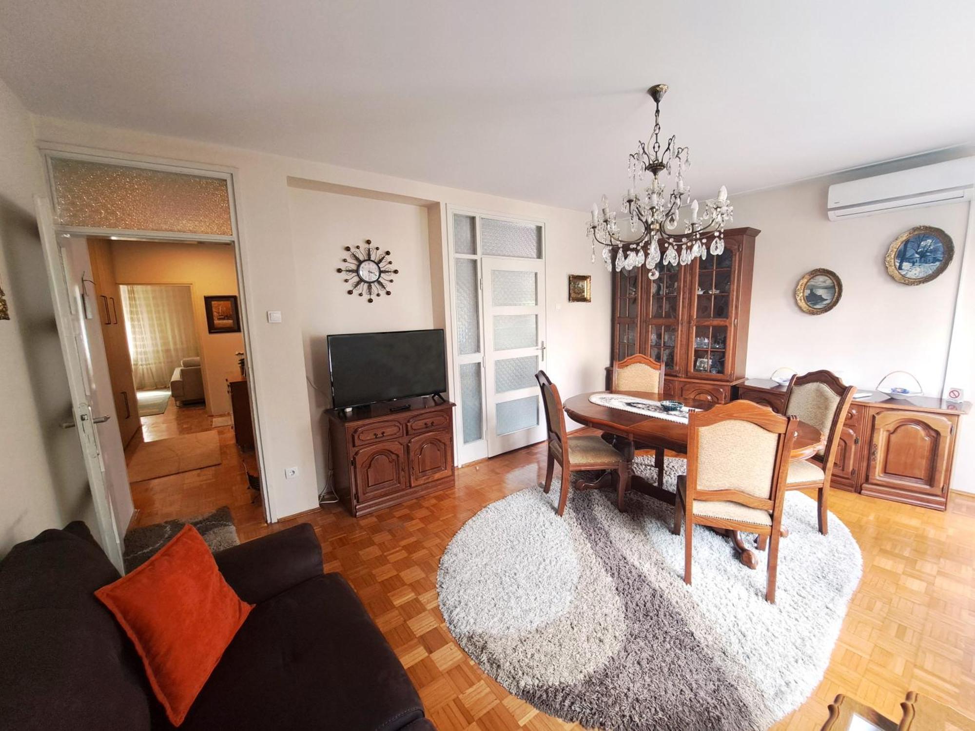Central Park Apartment Чачак Экстерьер фото